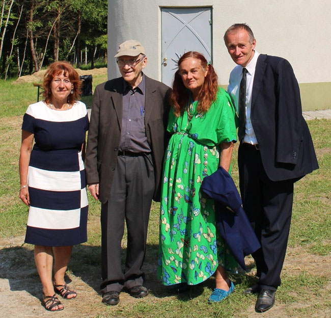 Z Virginią Trimble i Michałem Hellerem - wykładowcami podczas otwarcia OAKJ