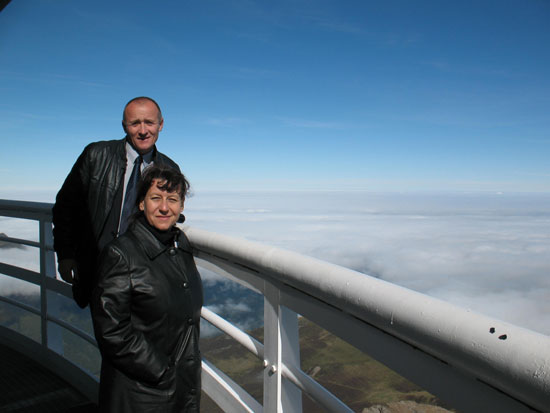 Spacerkiem ponad chmurami, dookoła kopuły 2-metrowego
         teleskopu na szczycie Pic du Midi.